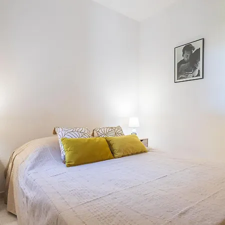 Les Iles Du Soleil-2 By Interhome